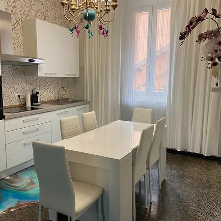 Lolla Aeroporto * Génova